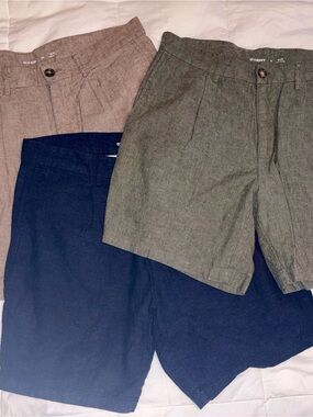 Old Navy Men's Shorts Trio in Navy, Olive & Taupe